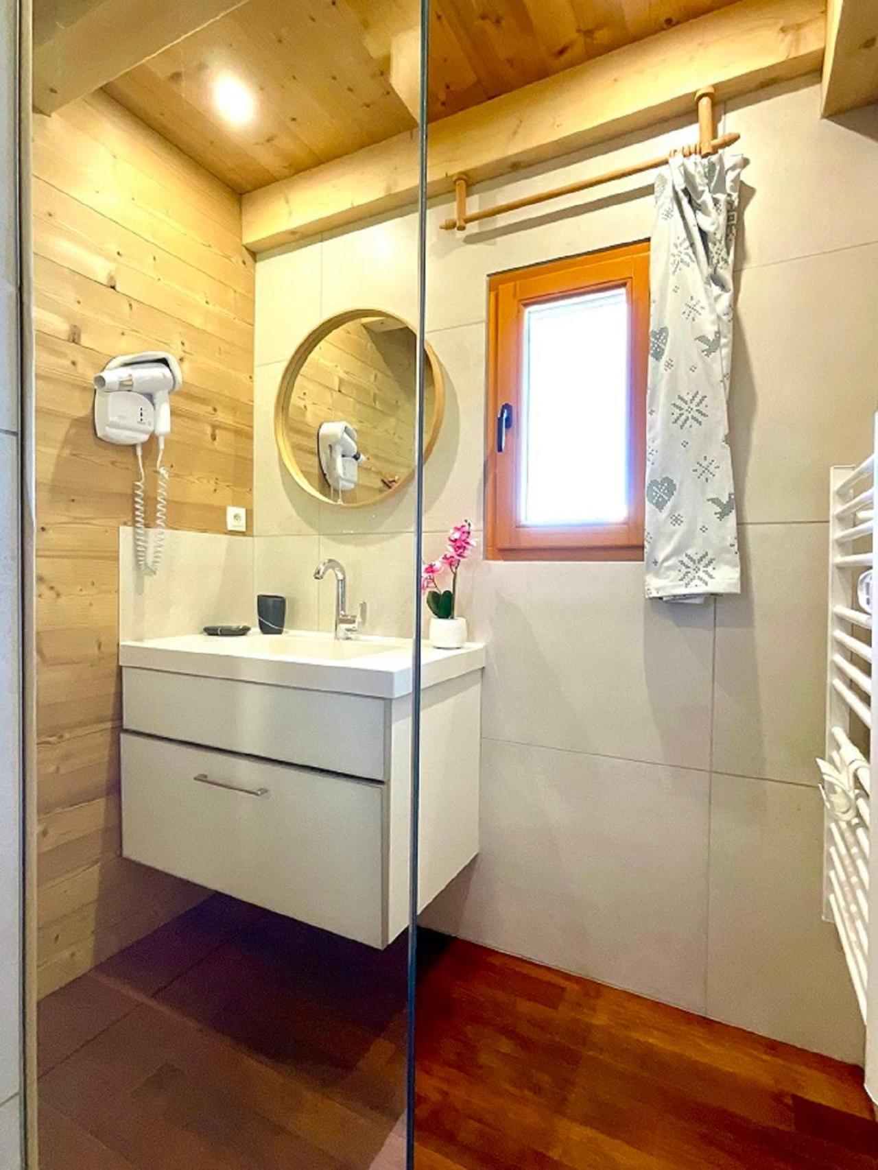 L Etincelle Du Manon Villa Lajoux Luaran gambar
